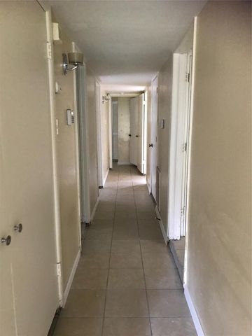 8615 Ferris Drive, Houston, TX 77096