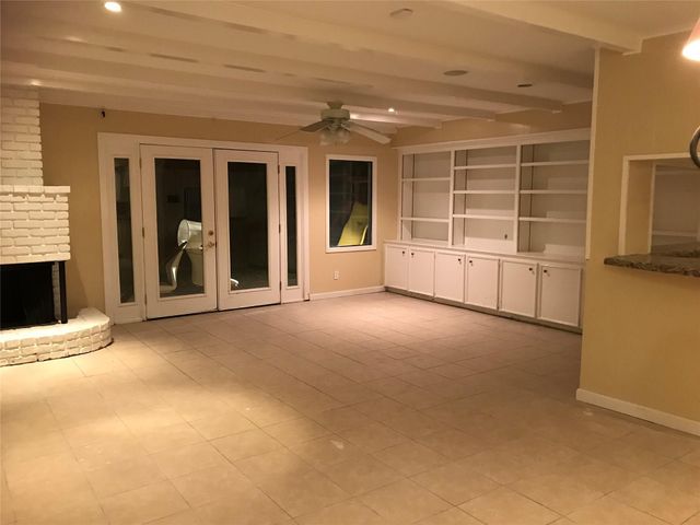 8615 Ferris Drive, Houston, TX 77096