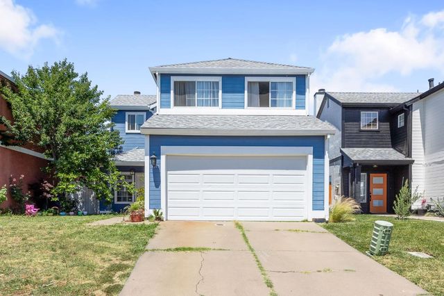 5045 N Laguna Dr, Sacramento, CA 95823