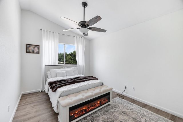 5045 N Laguna Dr, Sacramento, CA 95823