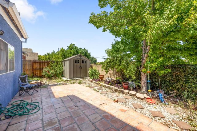 5045 N Laguna Dr, Sacramento, CA 95823