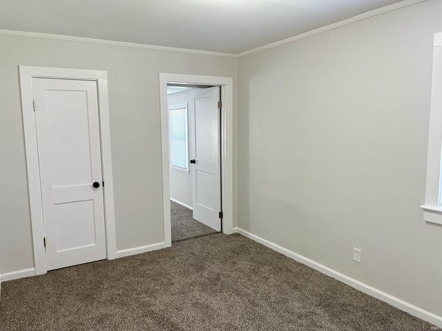 1705 Monroe Avenue, Evansville, IN 47714
