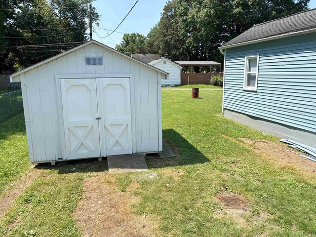 1705 Monroe Avenue, Evansville, IN 47714