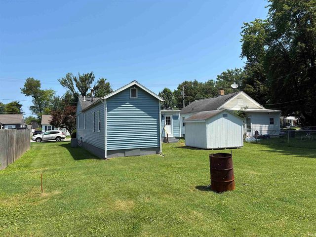 1705 Monroe Avenue, Evansville, IN 47714