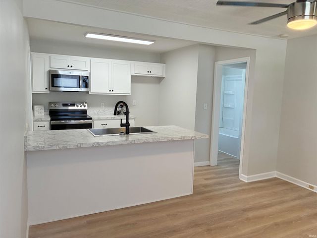 1705 Monroe Avenue, Evansville, IN 47714