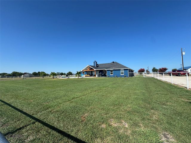 3222 Greathouse Road, Waxahachie, TX 75167