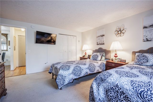 21 High Gate 4, Perinton, NY 14450