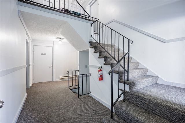 21 High Gate 4, Perinton, NY 14450