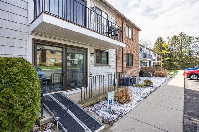 21 High Gate 4, Perinton, NY 14450