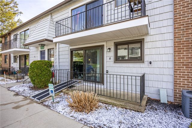 21 High Gate 4, Perinton, NY 14450