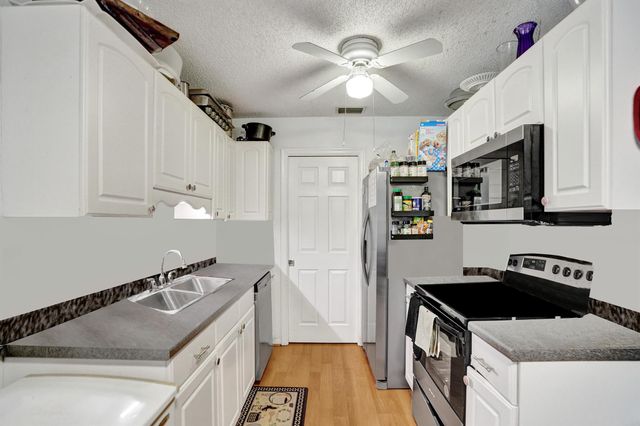 7697 S Forest Boulevard, North Lauderdale, FL 33068