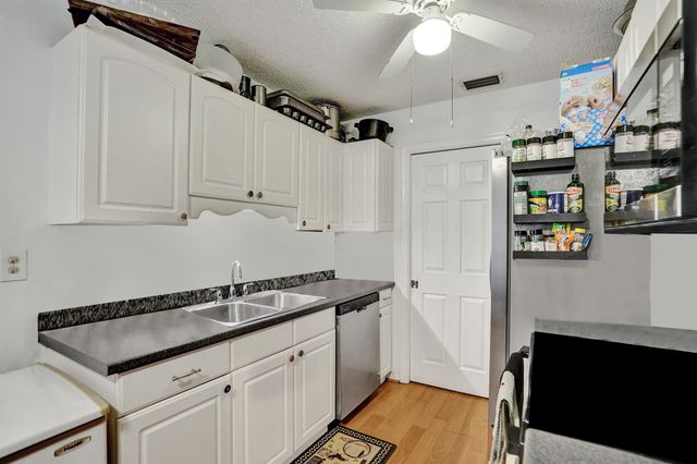 7697 S Forest Boulevard, North Lauderdale, FL 33068