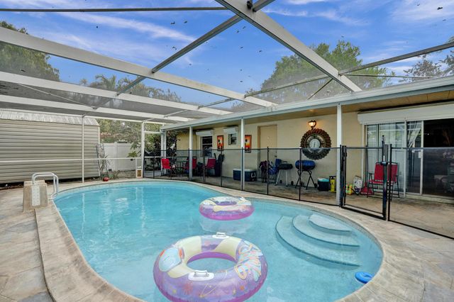 7697 S Forest Boulevard, North Lauderdale, FL 33068