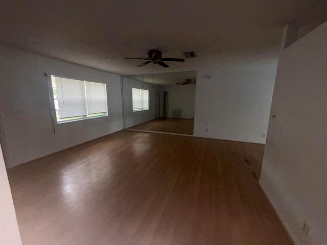 7697 S Forest Boulevard, North Lauderdale, FL 33068