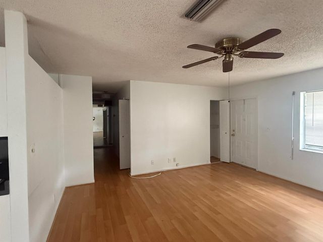7697 S Forest Boulevard, North Lauderdale, FL 33068