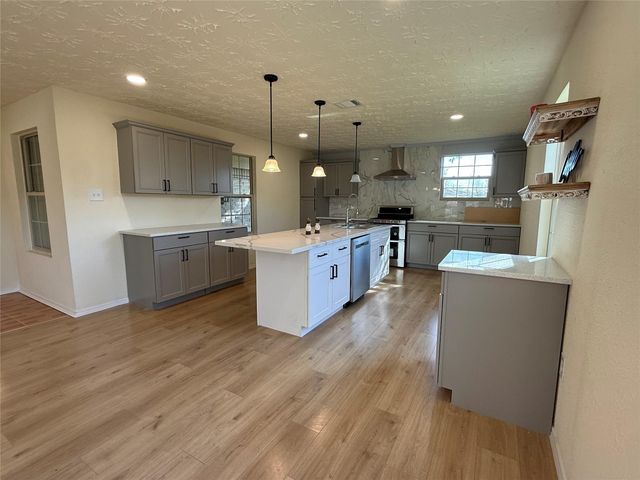 4546 Connorvale Road, Houston, TX 77039