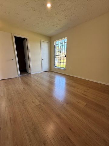 4546 Connorvale Road, Houston, TX 77039