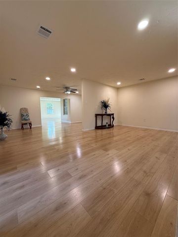 4546 Connorvale Road, Houston, TX 77039