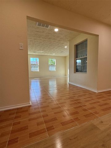 4546 Connorvale Road, Houston, TX 77039