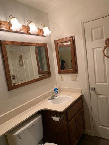 2429 Woodvale Dr, Modesto, CA 95355