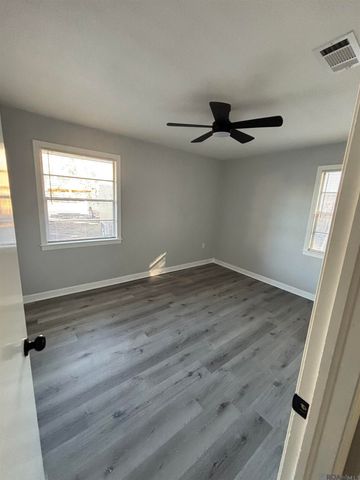 5575 Silverleaf Ave, Baton Rouge, LA 70812