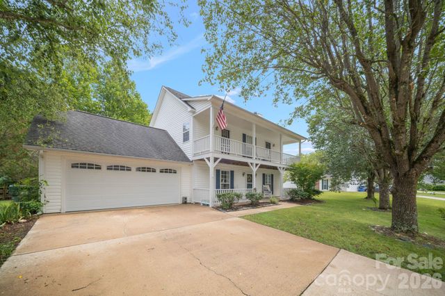 1040 Thorncrest Drive, Fletcher, NC 28732