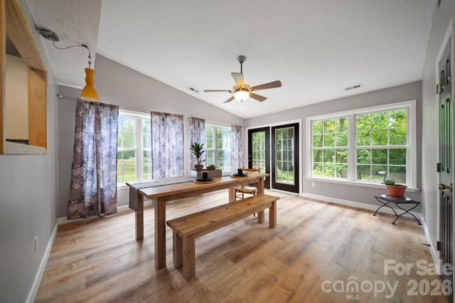 1040 Thorncrest Drive, Fletcher, NC 28732