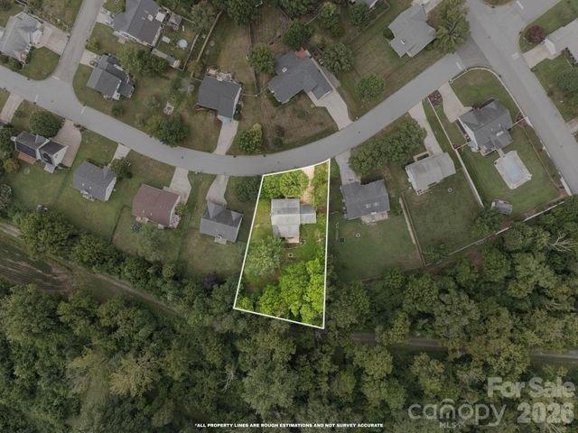 1040 Thorncrest Drive, Fletcher, NC 28732