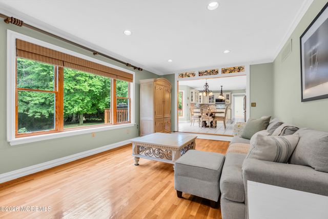 30 Amagansett Drive, Morganville, NJ 07751