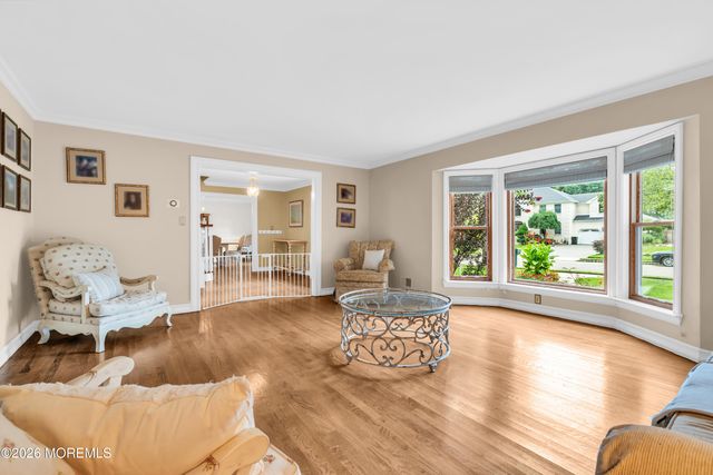 30 Amagansett Drive, Morganville, NJ 07751