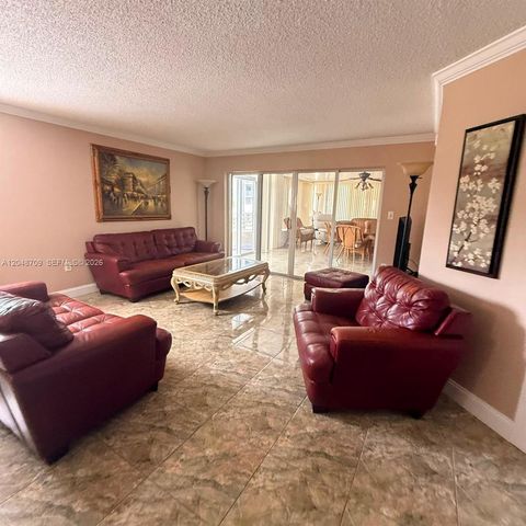 17801 N Bay Rd 206, Sunny Isles Beach, FL 33160
