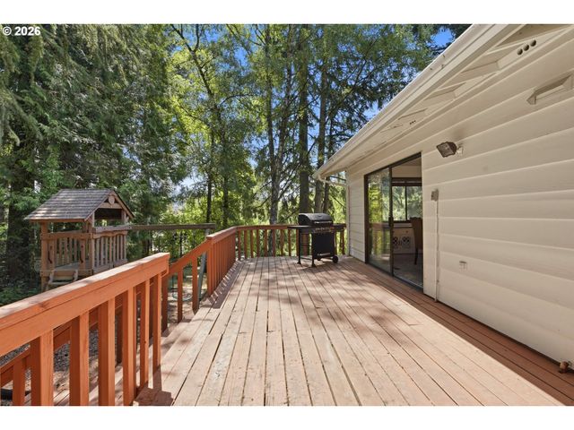 13570 SHIREVA Dr, Lake Oswego, OR 97034