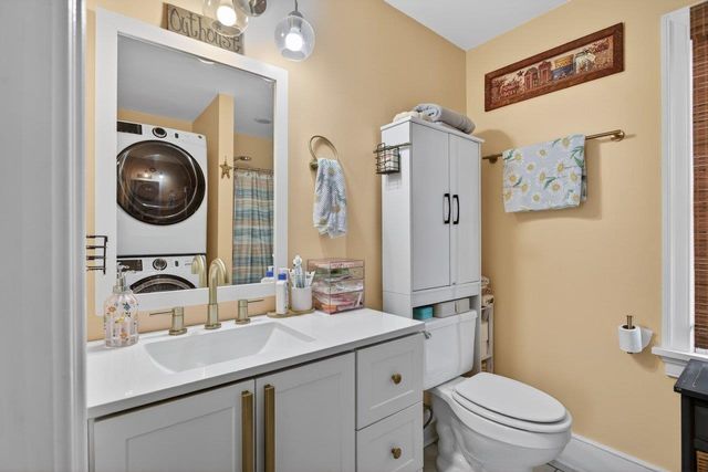 234 N MAIN ST, Woodstock, VA 22664