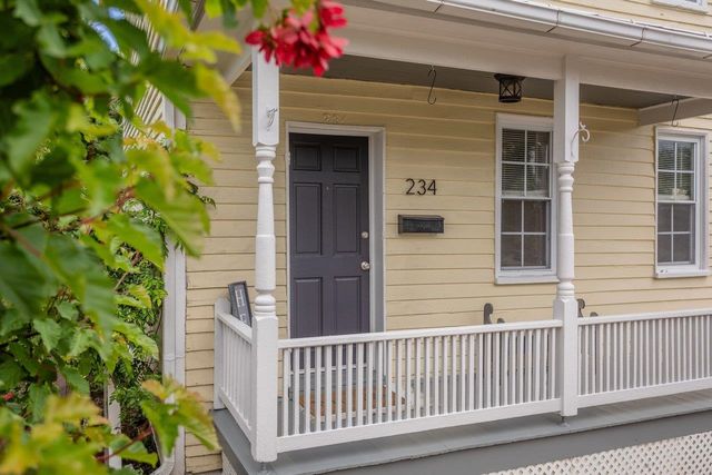 234 N MAIN ST, Woodstock, VA 22664