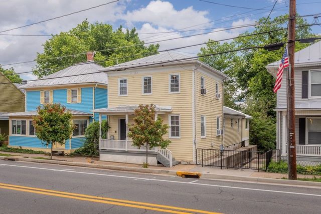 234 N MAIN ST, Woodstock, VA 22664