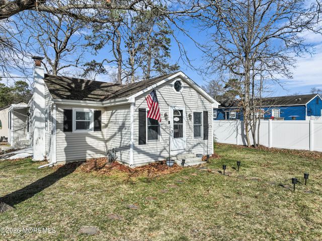 305 Hannibal Street, Toms River, NJ 08757
