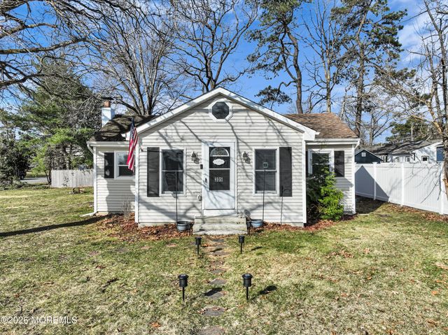 305 Hannibal Street, Toms River, NJ 08757