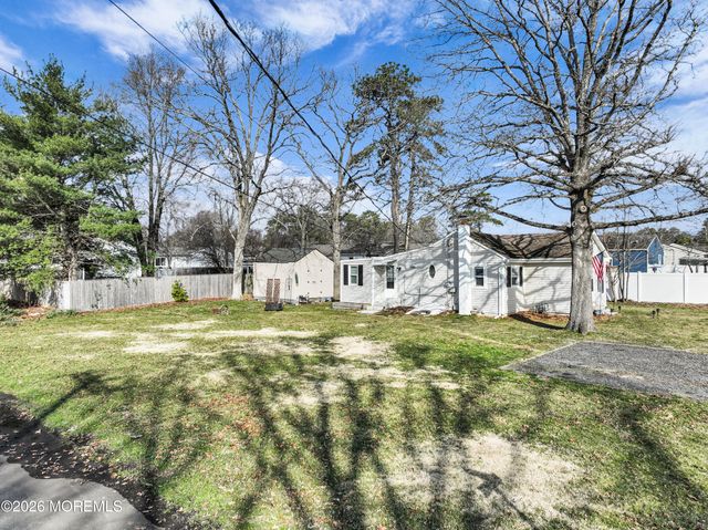 305 Hannibal Street, Toms River, NJ 08757