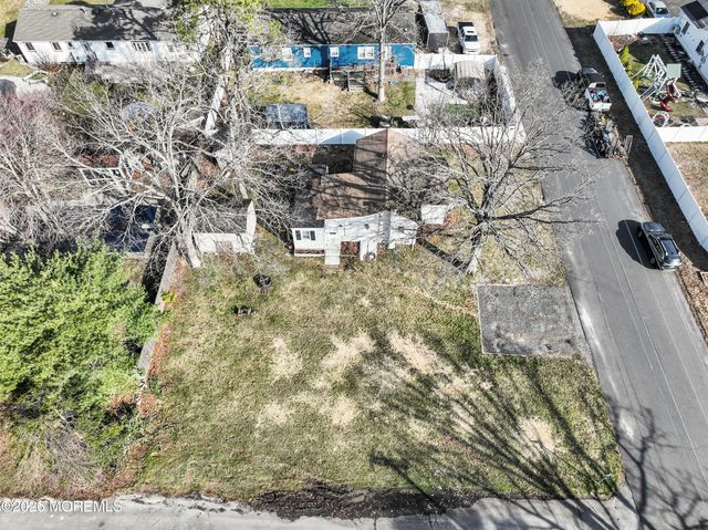 305 Hannibal Street, Toms River, NJ 08757