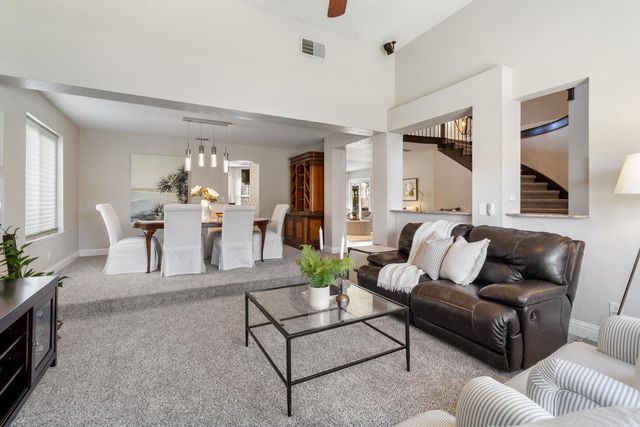 112 Hazelmere Dr, Folsom, CA 95630