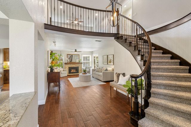 112 Hazelmere Dr, Folsom, CA 95630