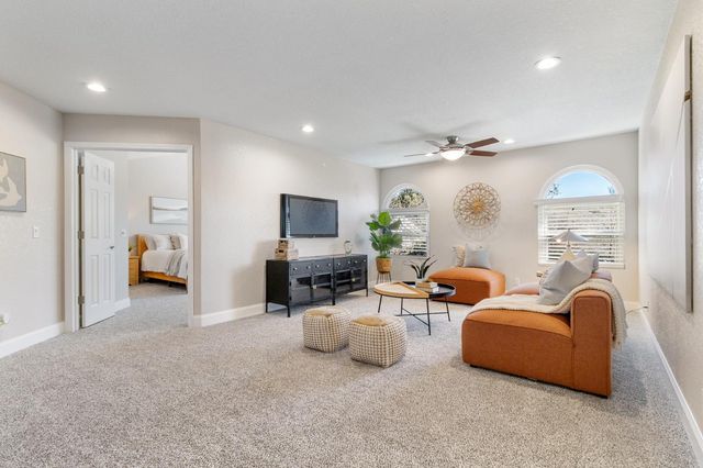 112 Hazelmere Dr, Folsom, CA 95630