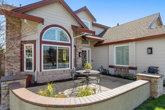 112 Hazelmere Dr, Folsom, CA 95630