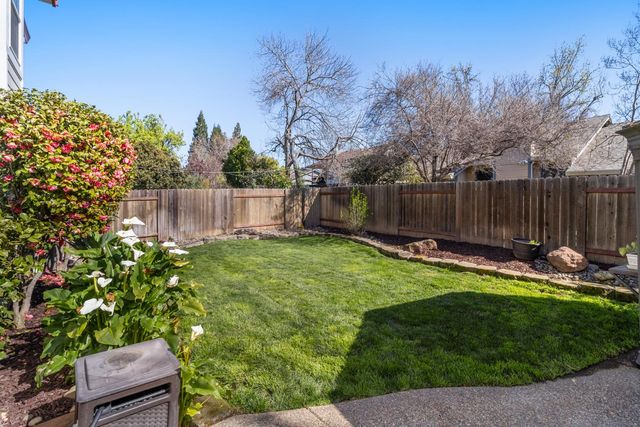 112 Hazelmere Dr, Folsom, CA 95630