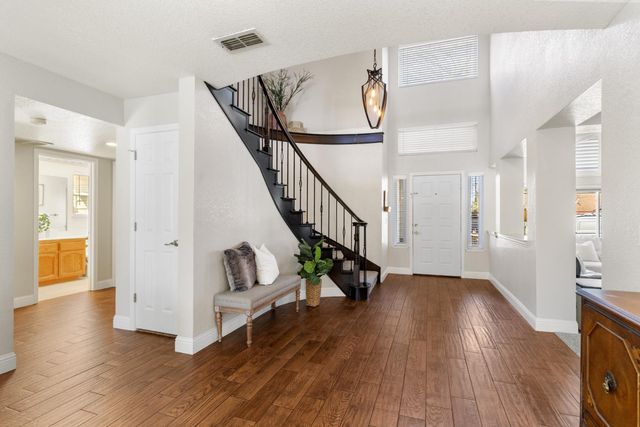 112 Hazelmere Dr, Folsom, CA 95630