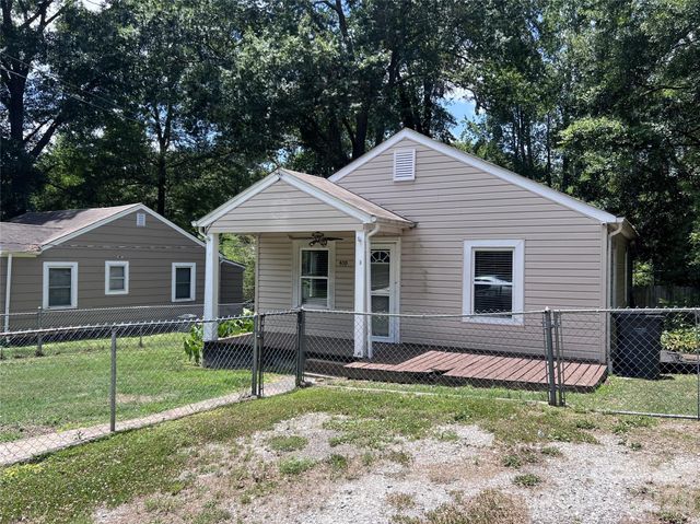 409 S Maple Street, Dallas, NC 28034