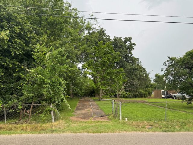 423 W End Street, Terrell, TX 75160