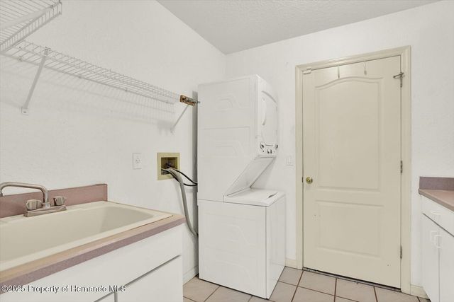 5644 Pillar Avenue, Spring Hill, FL 34608