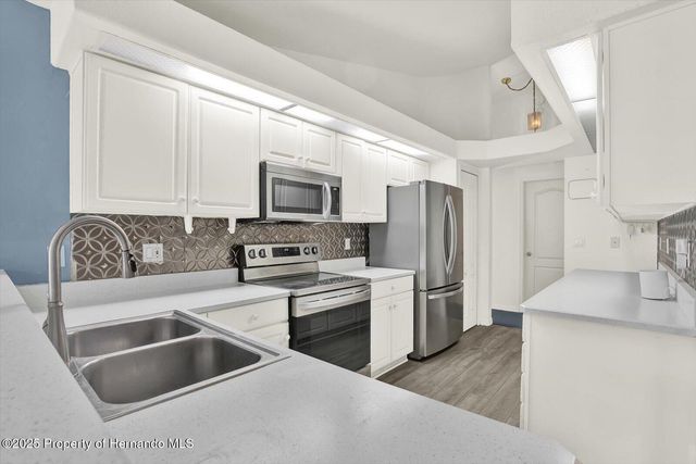 5644 Pillar Avenue, Spring Hill, FL 34608