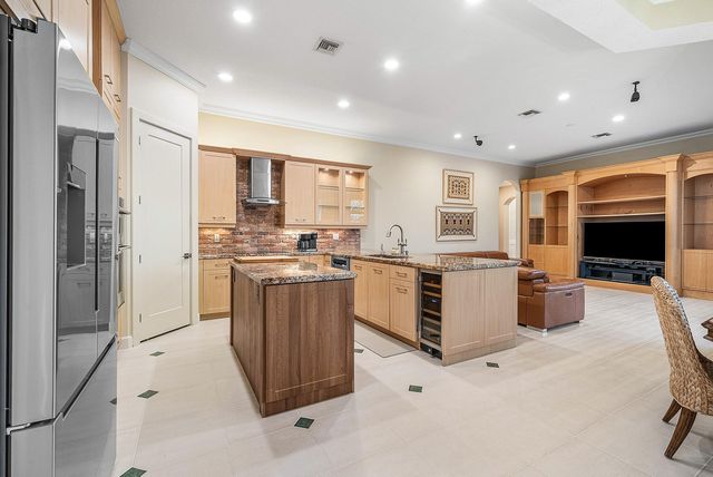 21374 Falls Ridge Way, Boca Raton, FL 33428